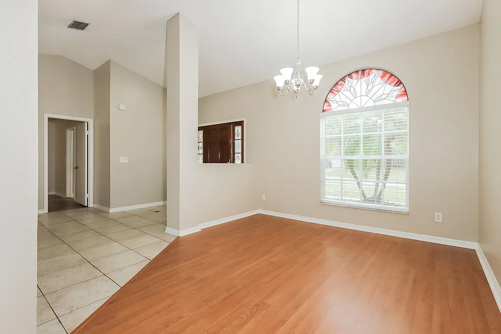 4 bed, 3.0 bath, 2102 sqft, $2,845 — Photo 4