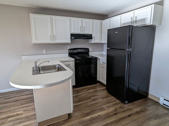 2nd image of 163 Mark Ln Unit 13