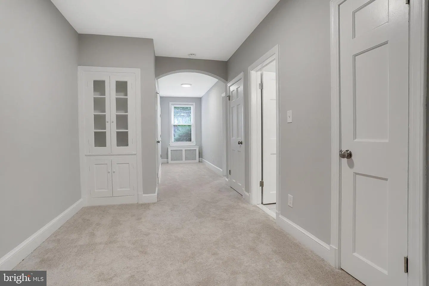 4020 8th St NE — Photo 2