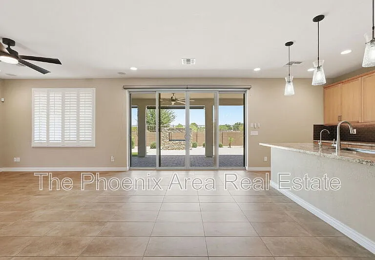 39725 N Hailey Ln — Photo 7