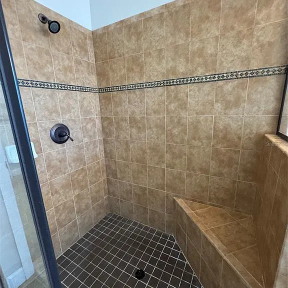 323 Ocean Crest Dr — Photo 11