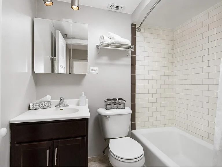 The Belmont by Reside — Photo 12
