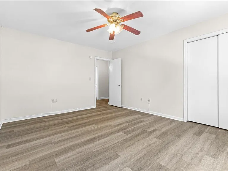 2227 Bailey Ave #C — Photo 18