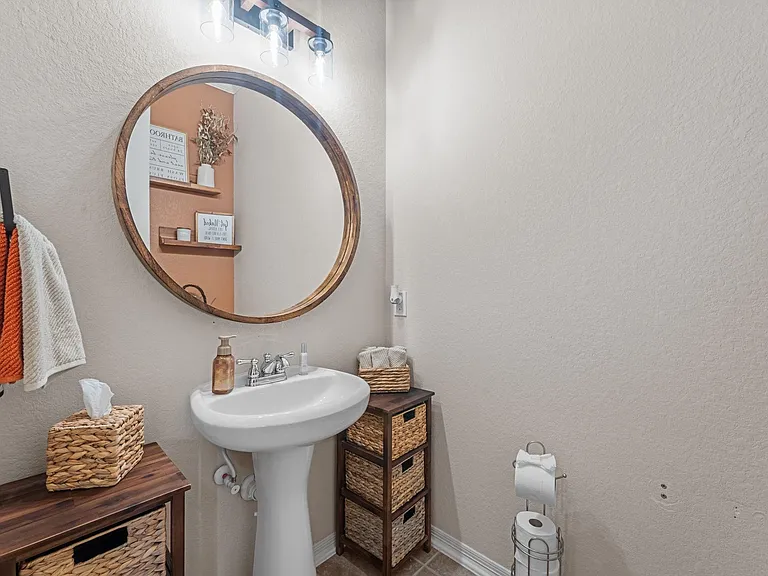 2153 Summit Mist Dr — Photo 40