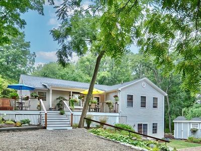18 Landmark Ln, Rockport, MA, 01966