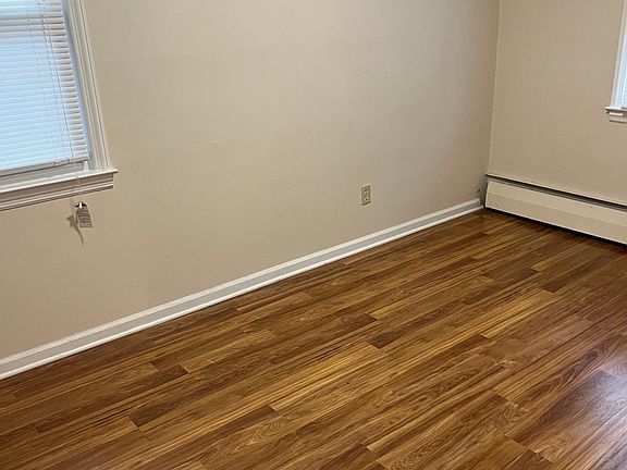 5th image of 48 Eastwood Ln Floor 2