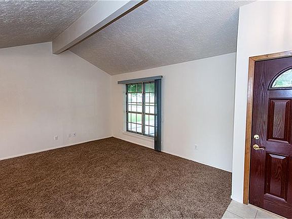 3rd image of 2516 Ewell Dr