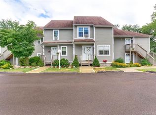 53 Brushy Plain Rd APT 3C, Branford, CT 06405