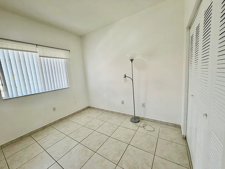 7290 NW 114th Ave #205 — Photo 32