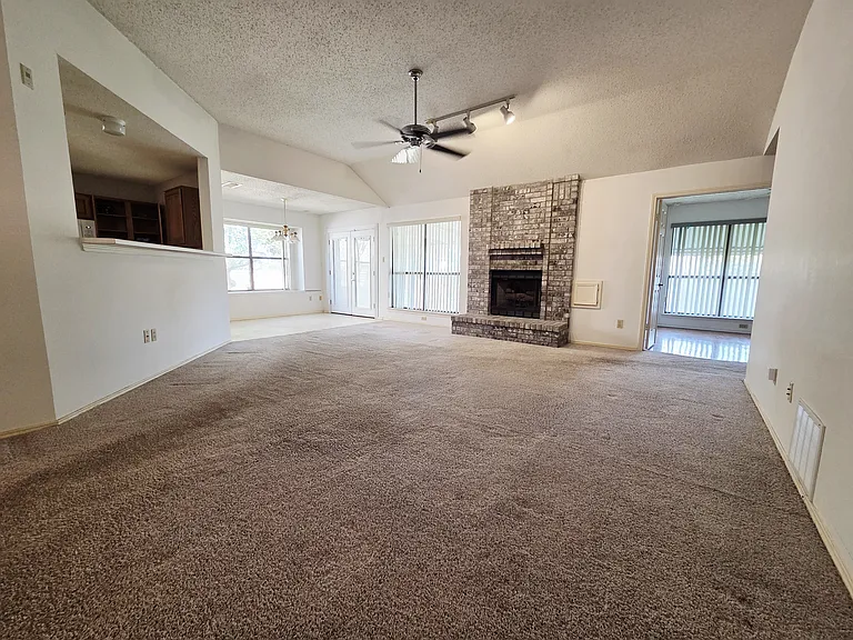7408 Forest Strm — Photo 6