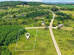 543 Wooden Shoe Ct, La Valle, WI 53941