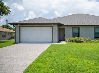 517 NE 24th Pl, Cape Coral, FL 33909