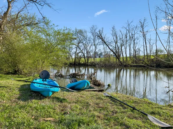 711 Warrior Dr, Murfreesboro, TN 37128