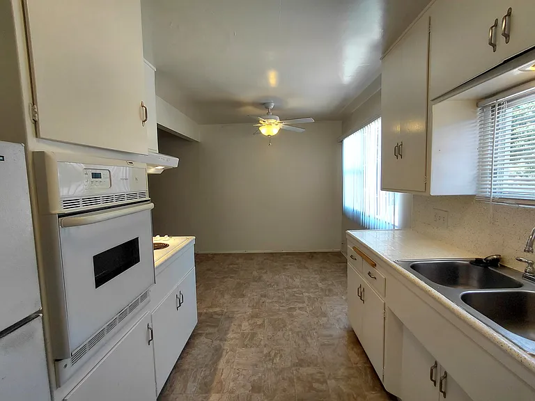 3617 E Broadway #17 — Photo 8