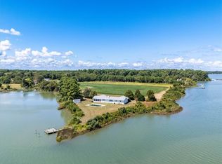 686 Smith Point Rd, Reedville, VA 22539