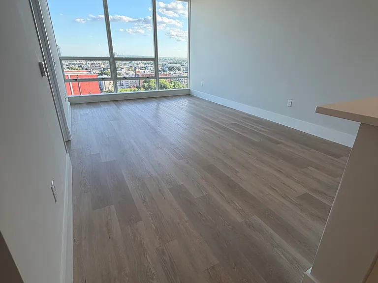 250 Coles St #1703 — Photo 2