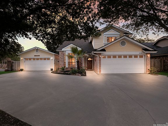 2nd image of 3242 FALCON GROVE DR