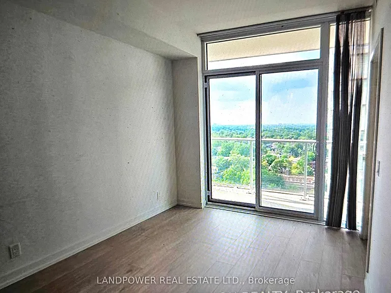 33 Helendale Ave #1301 — Photo 8