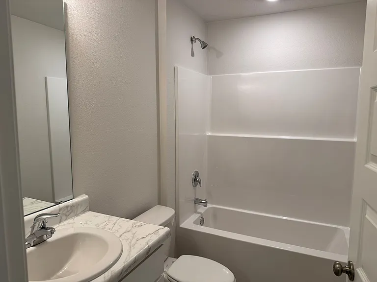 6341 Firefly Dr — Photo 7