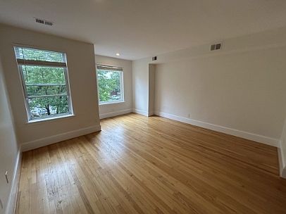 3rd image of 1439 Girard St NW APT 3