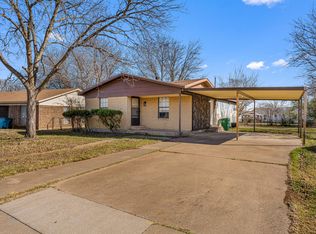 204 Phillips Rd, Mc Gregor, TX 76657