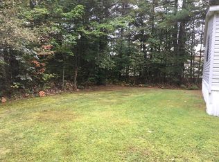 12 Bunny Ln, Topsham, ME 04086