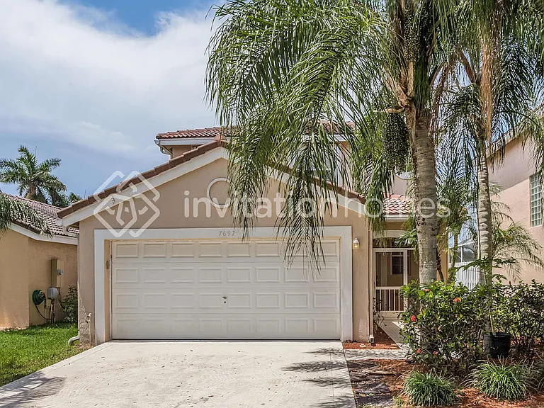 7697 Springfield Lake Dr — Photo 1