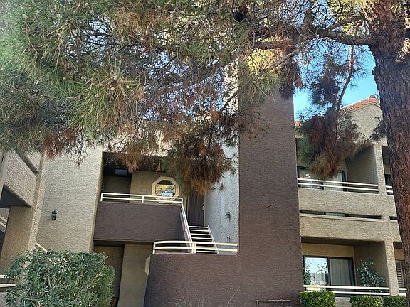 2nd image of 5040 S Rainbow Blvd Unit 203