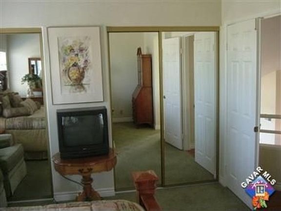 4th image of 2655 Cloverdale Ct