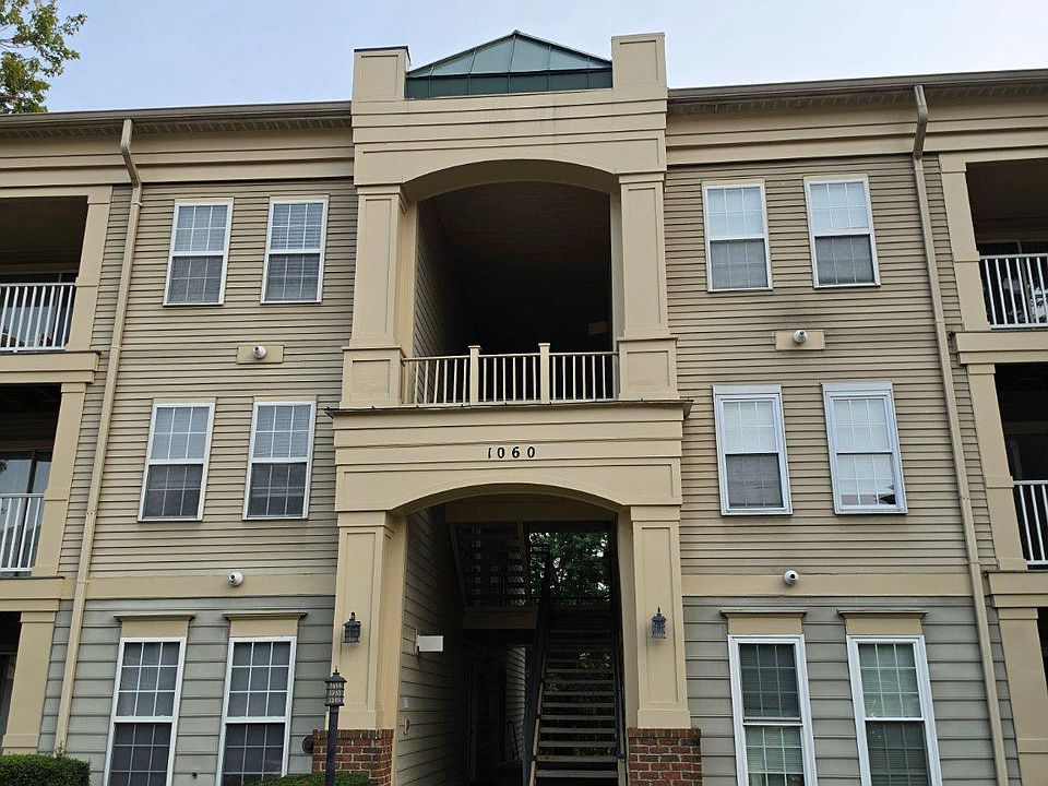 1st image of 1060 Gardenview Loop APT 203
