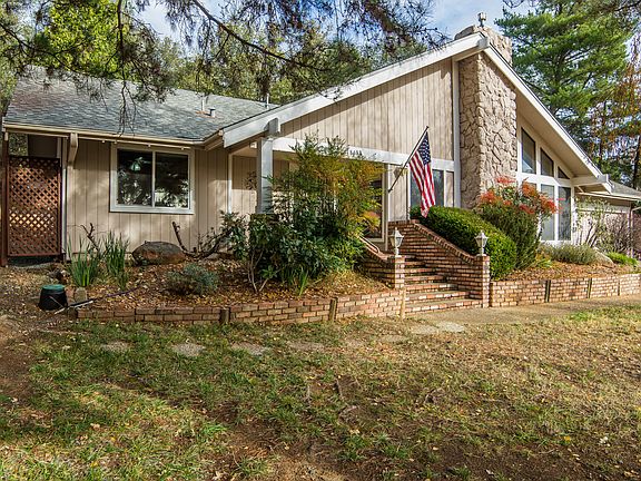 2nd image of 18404 Wildflower Dr