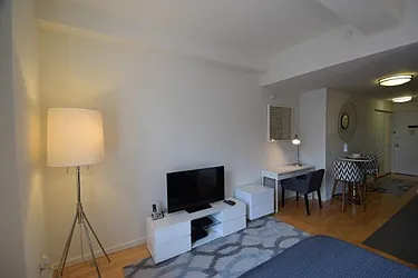 Rented by Global Realty Opportunities