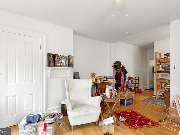 4th image of 131 W Susquehanna Ave APT 3