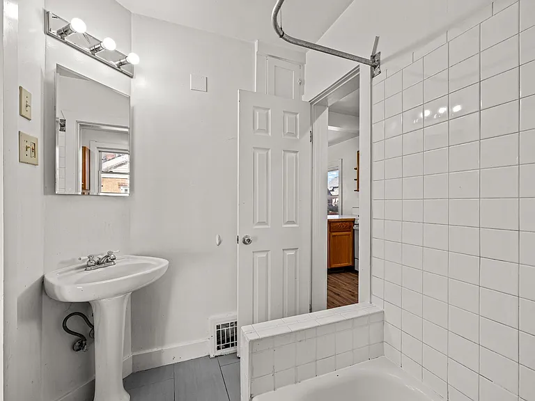 2058 S Corona St — Photo 18