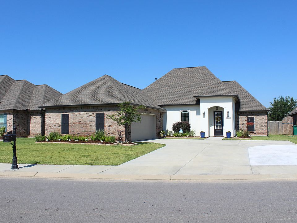 1st image of 310 Brianna Ln