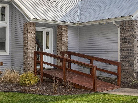 3rd image of 58496 Old County Road 17