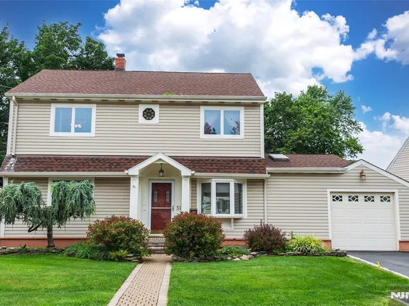 31 Smith Ave, Wanaque, NJ 07465