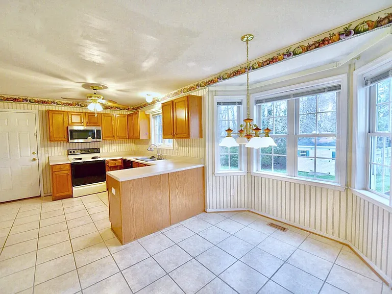 5504 Kimbermere Ct — Photo 14