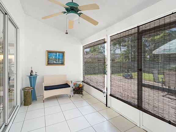4th image of 428 Bywood Avenue