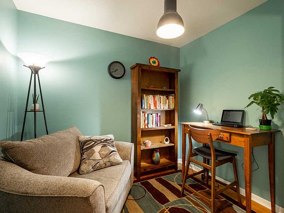 3rd image of 1906 E Shorewood Blvd Unit 152