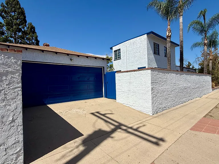 6205 Gentry Ave — Photo 25