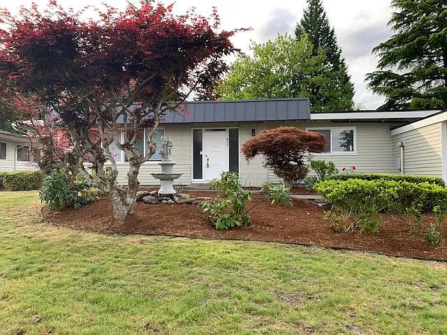 857 170th Pl NE photo 1