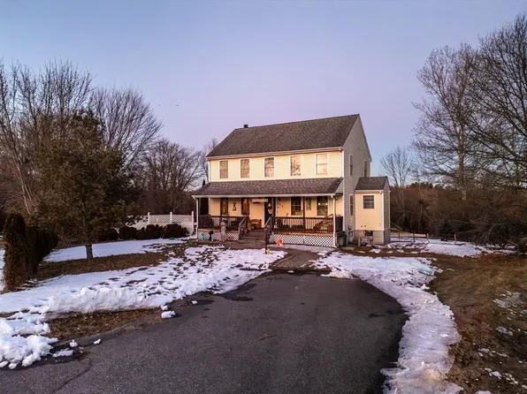 540 South St, Somerset, MA 02726