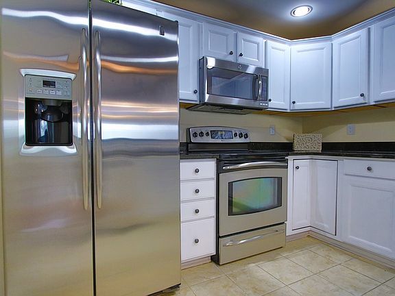 5th image of 3201 Aspen Grove Dr APT E6