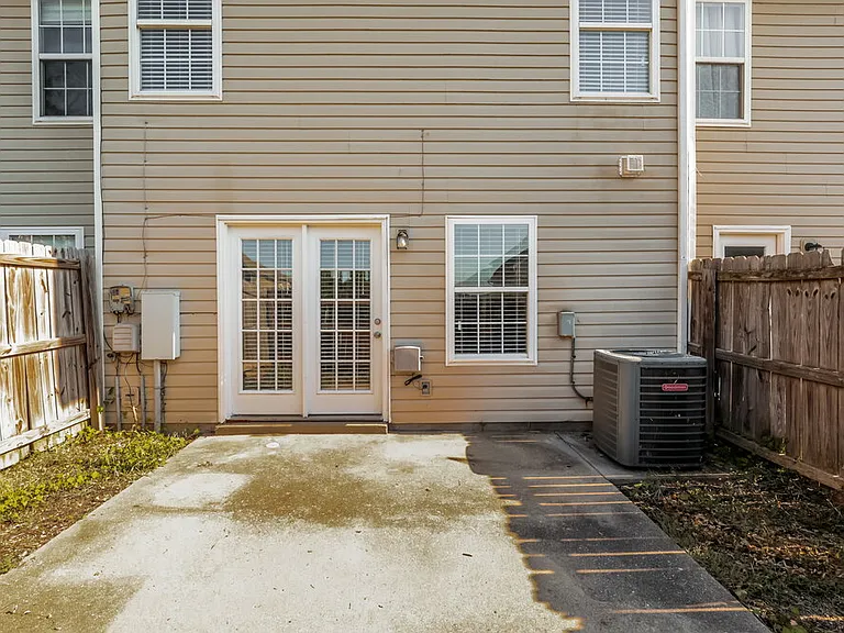 606 Nixon Way — Photo 17
