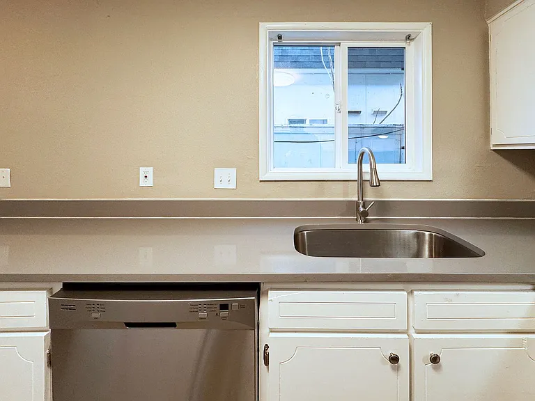 French Quarter Apartments — Photo 52