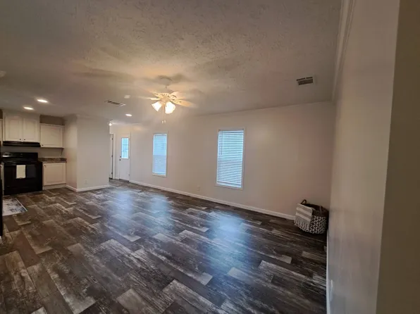 2607 NE 52nd St #Pe-12, Gainesville, FL 32609