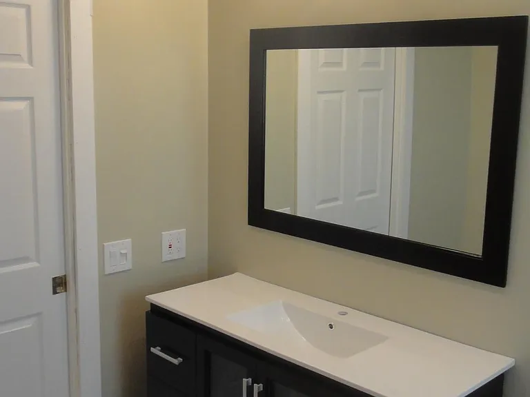 Bright master bath