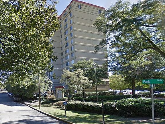 2nd image of 1600 Park Cir APT 501