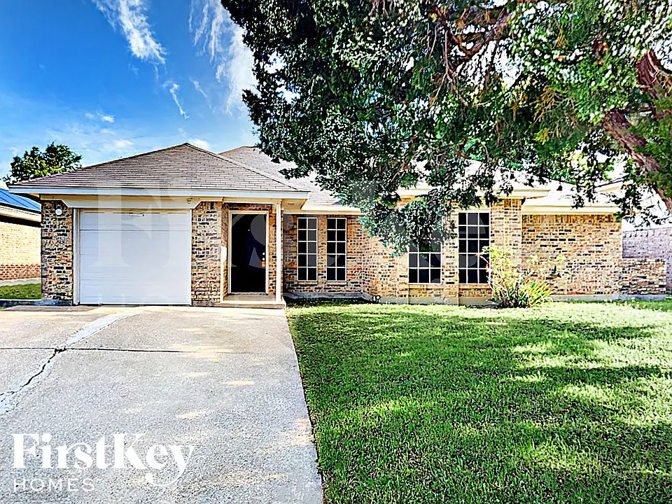 503 Benedict Ln